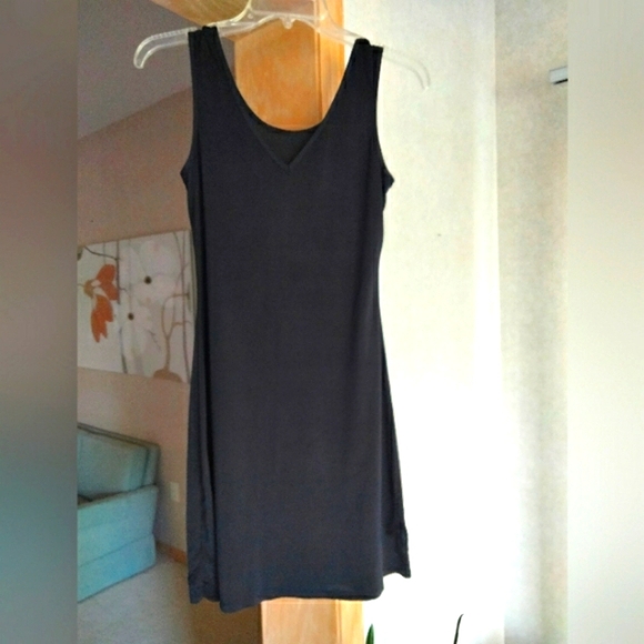 Full Slip Reversible 2-Way Tank Slip Black Sz S Excellent Condition - Picture 2 of 10